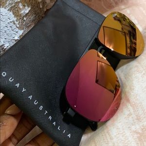 QUAY Sunglasses. Style: Tricky. Like New.